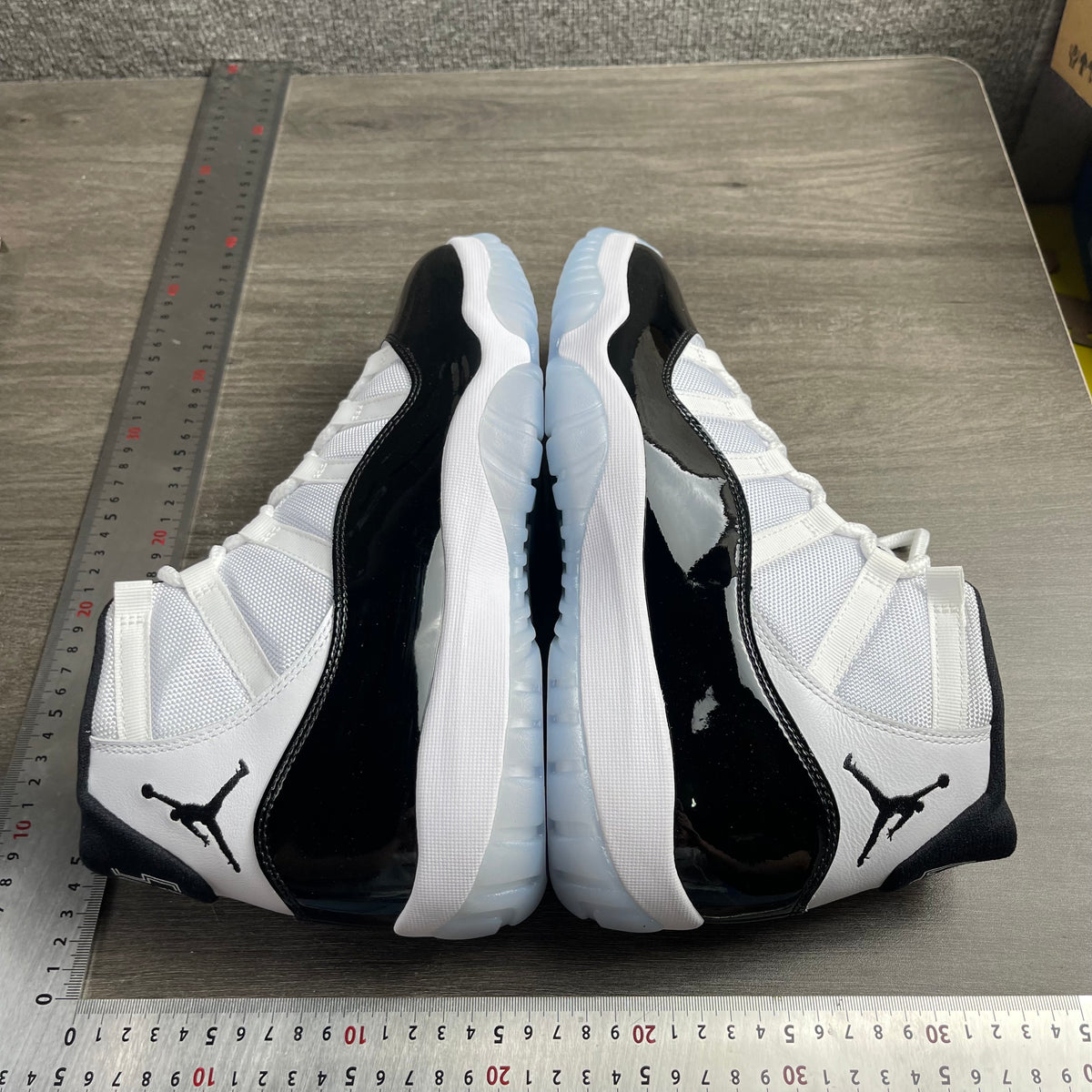 AJ11 Concord