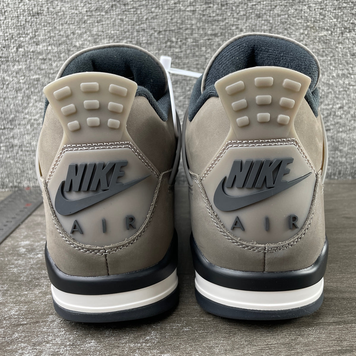 AJ4 Cave Stone