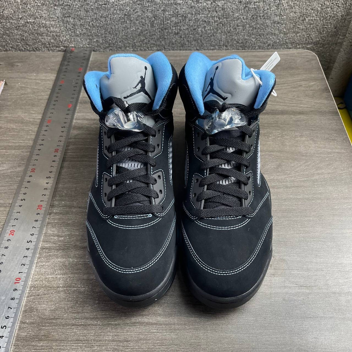 AJ5 Black University Blue (2026)