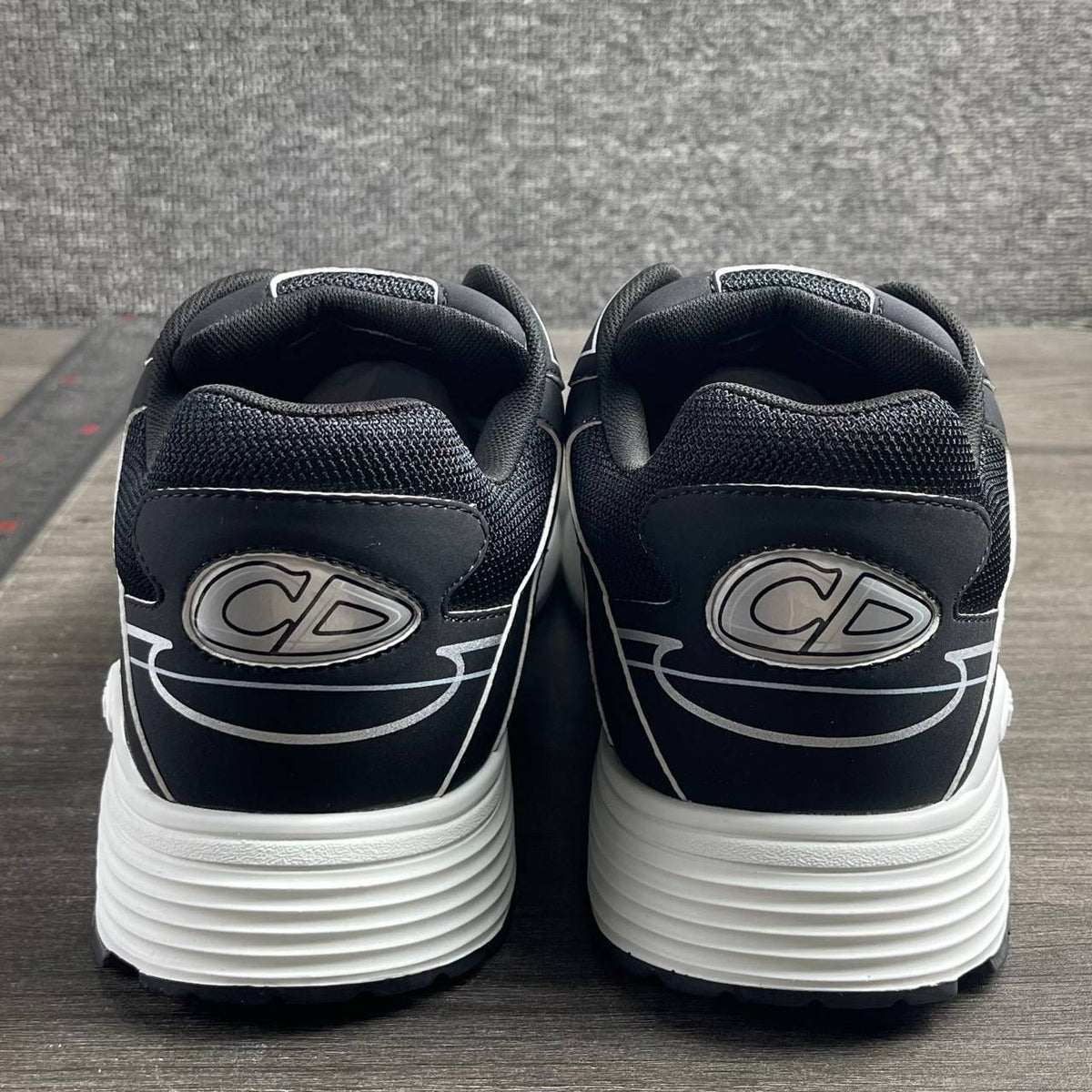 Dior B30 Black & White