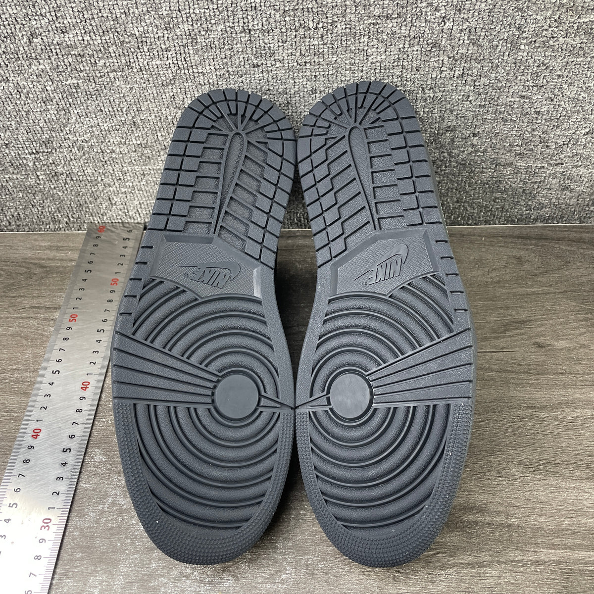 J1 Low TS Black Phantom