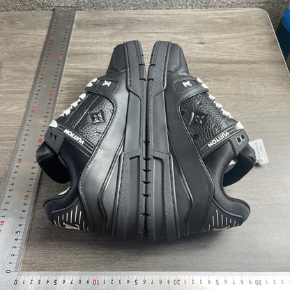 LV Trainer Black