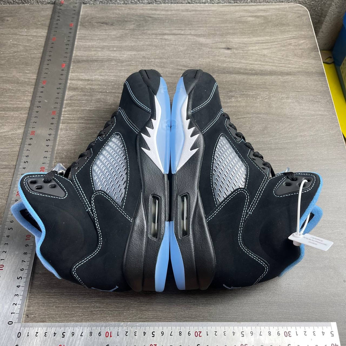 AJ5 Black University Blue (2026)