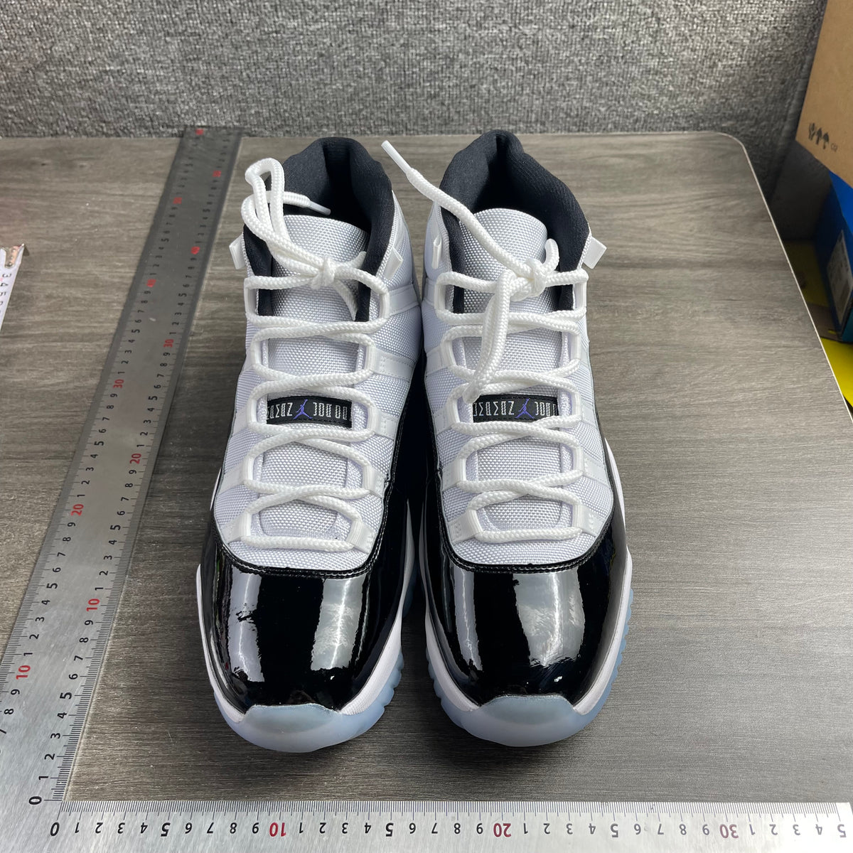 AJ11 Concord