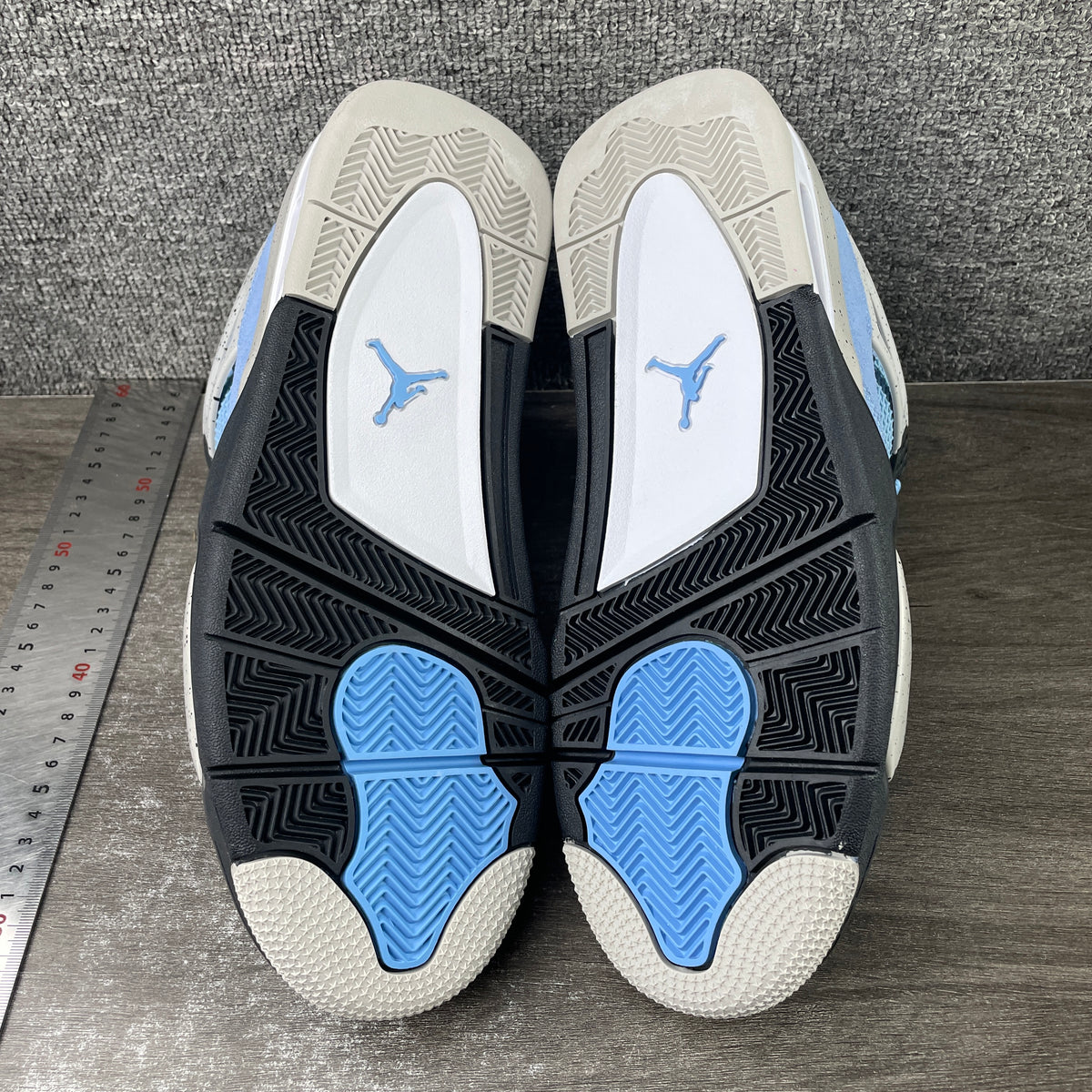 AJ4 University Blue
