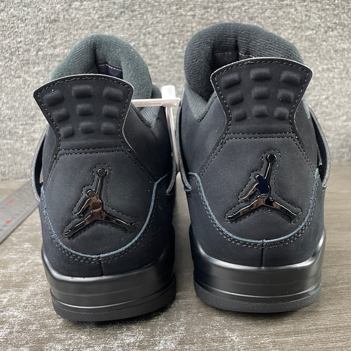 AJ4 Black Cat 2020