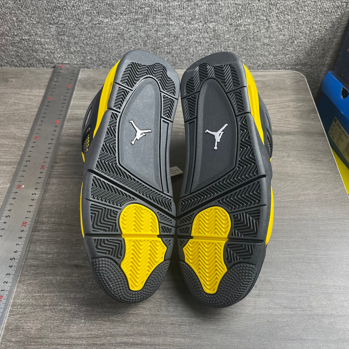 AJ4 Yellow Thunder