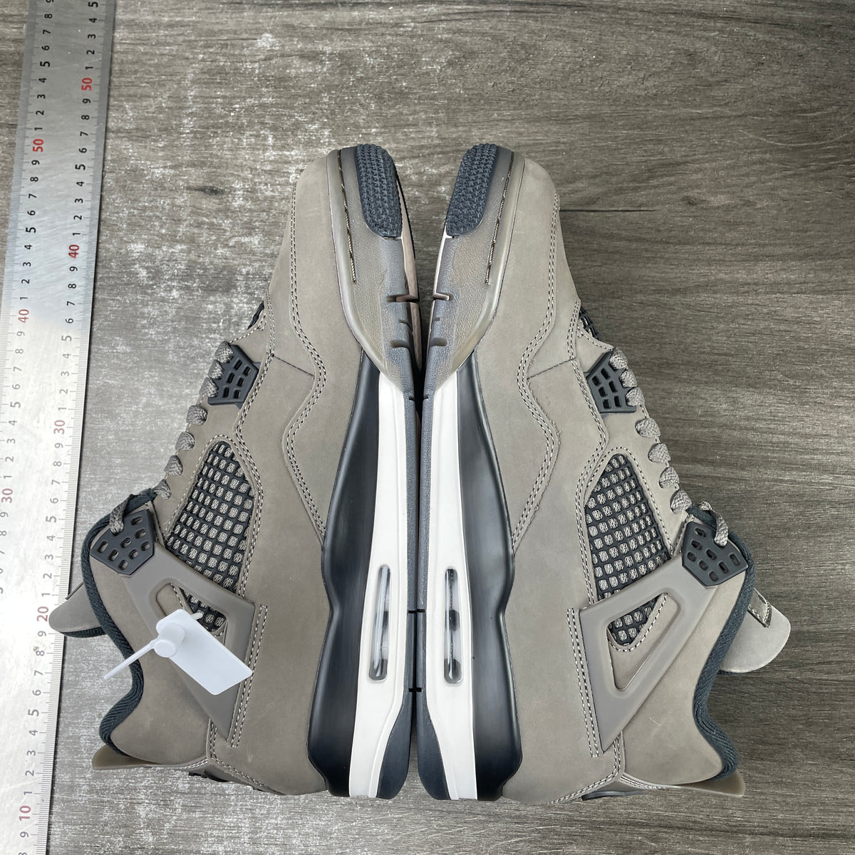 AJ4 Cave Stone