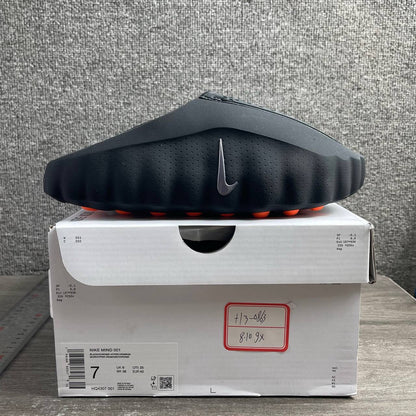 Nike Mind Black