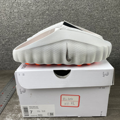 Nike Mind Silver