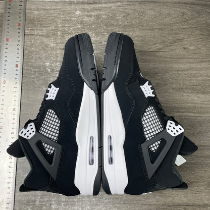 AJ4 White Thunder