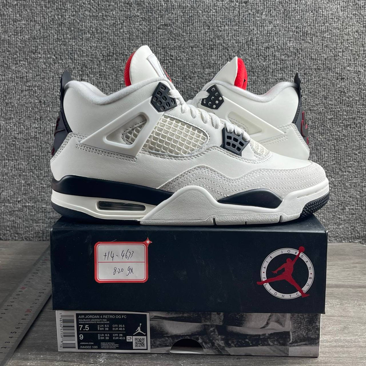 AJ4 Flight Club