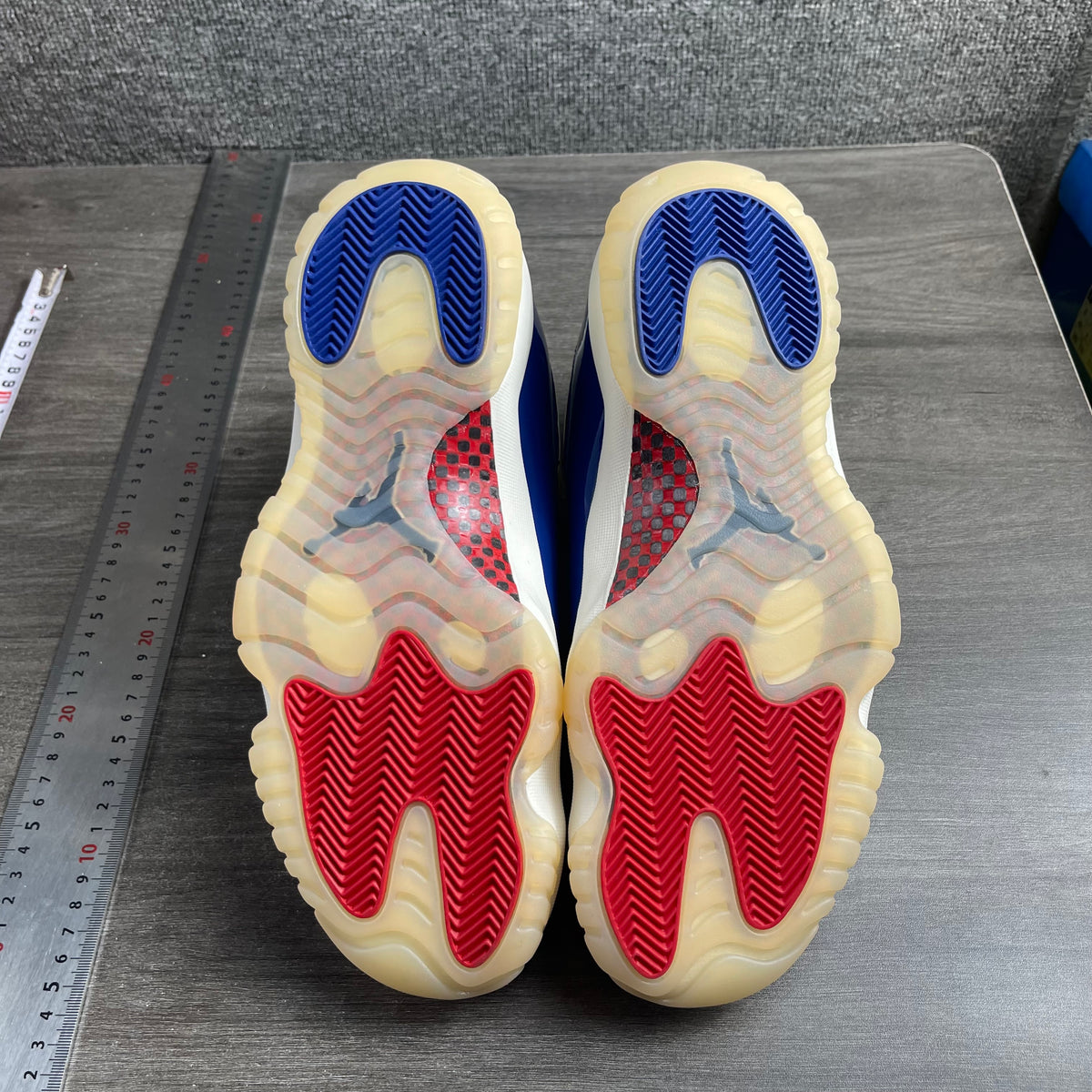 AJ11 Rare Air