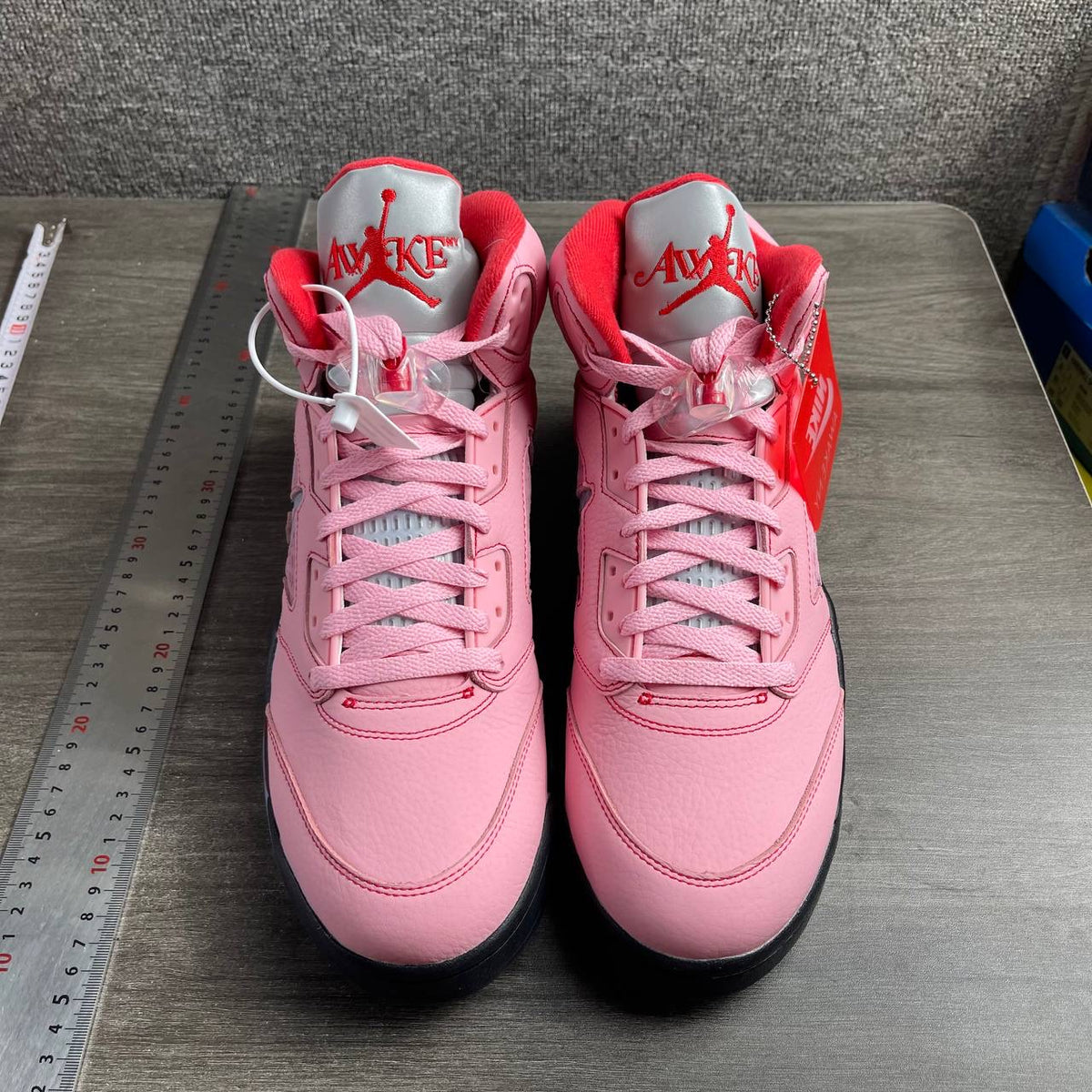 AJ5 Awake NY Arctic Pink