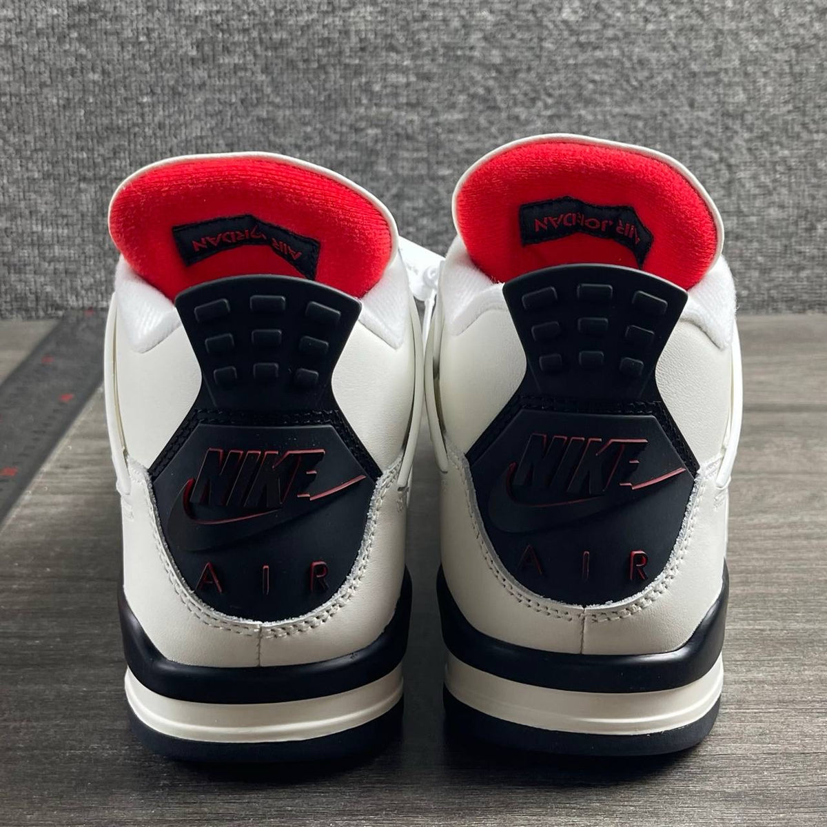 AJ4 Flight Club