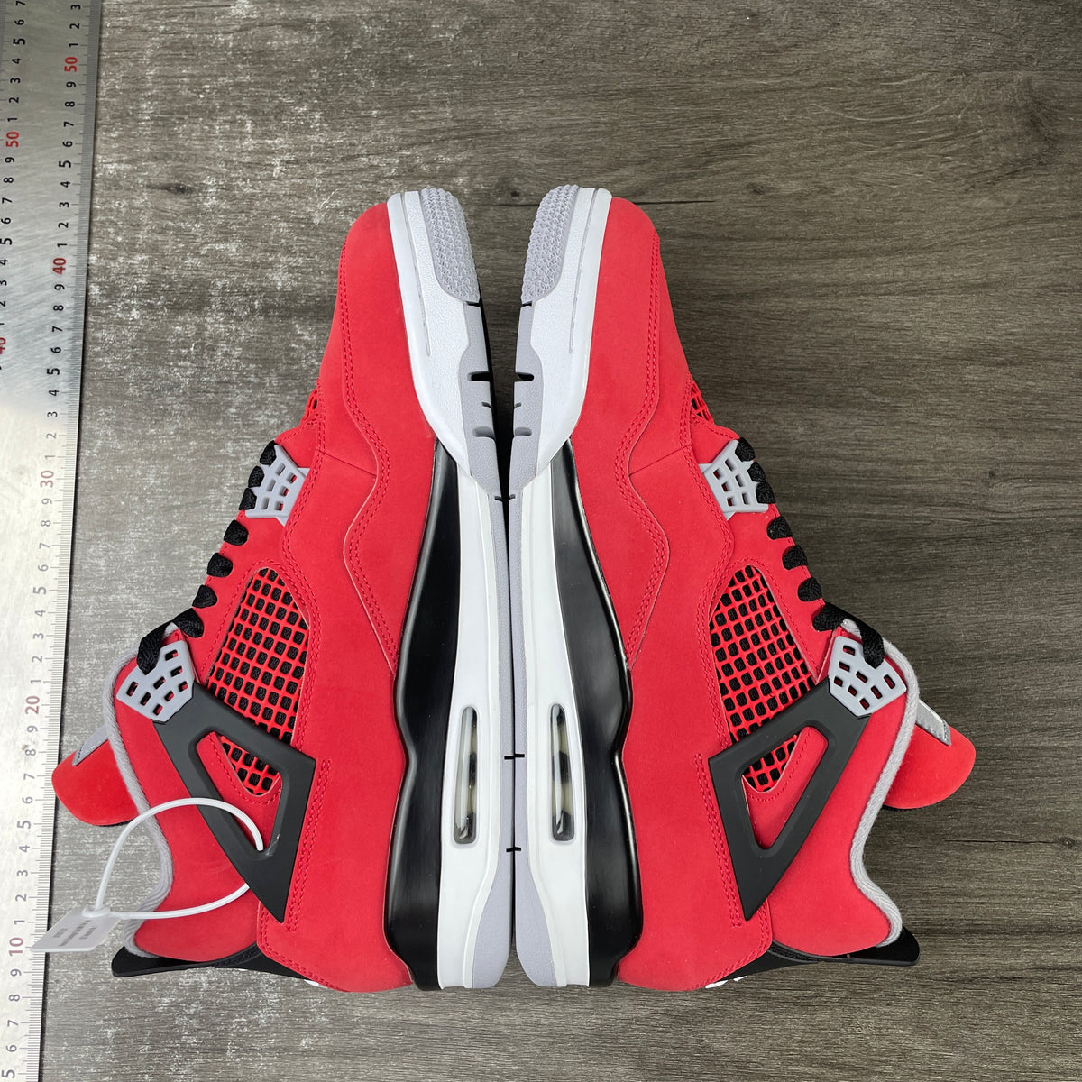 AJ4 Toro Bravo 2026