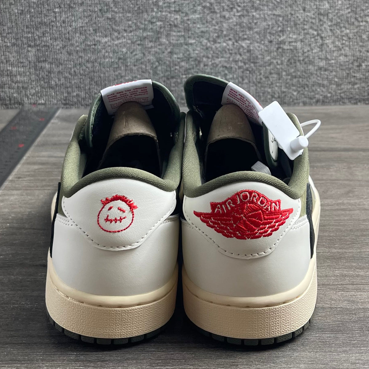 J1 Low TS Medium Olive