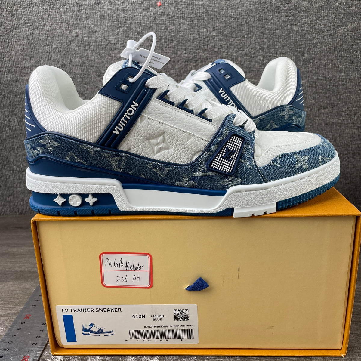 LV Trainer Blue & White