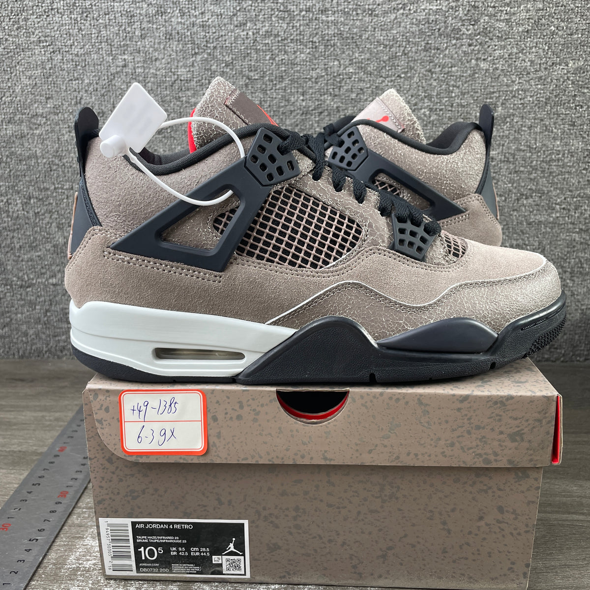 AJ4 Taupe Haze