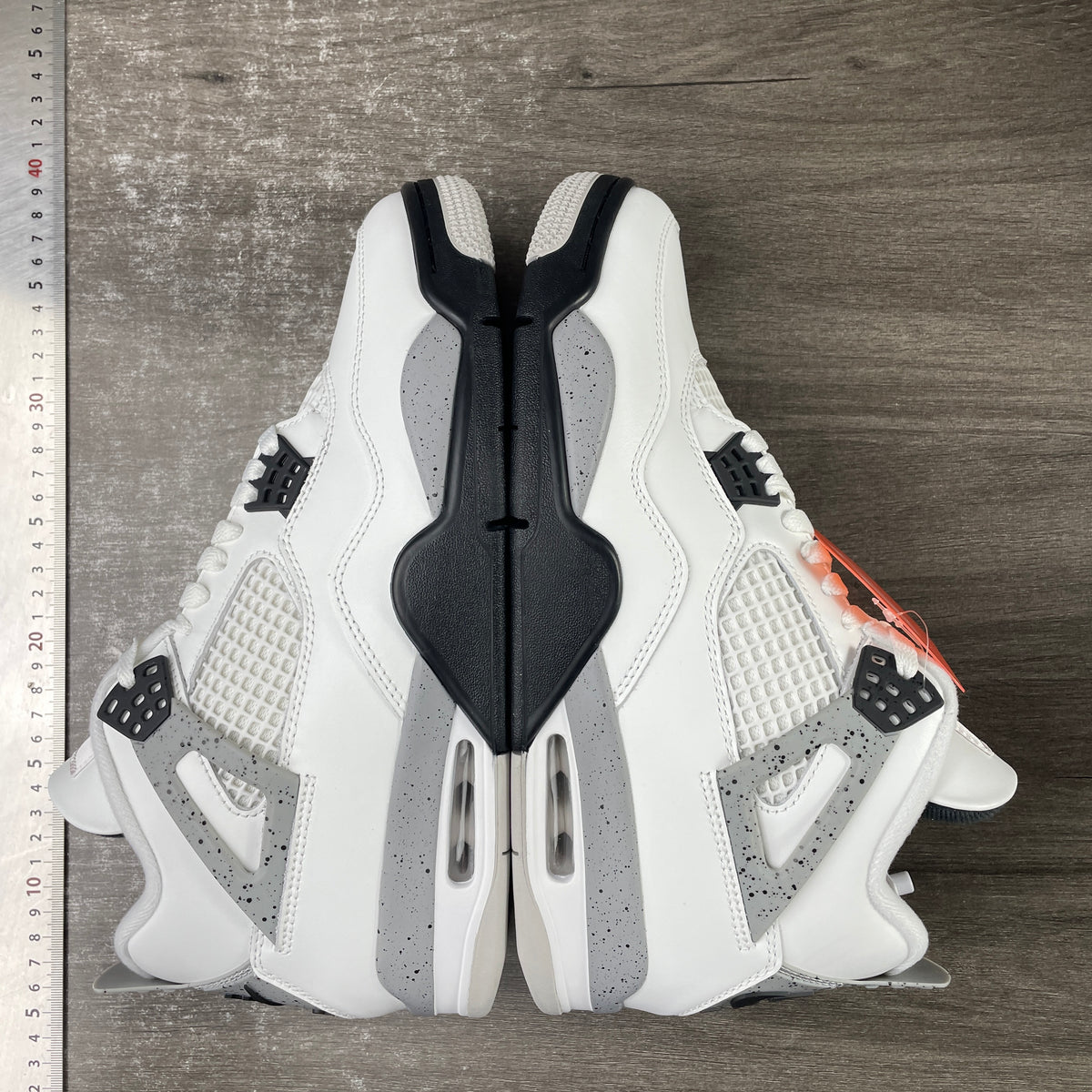 AJ4 White Cement