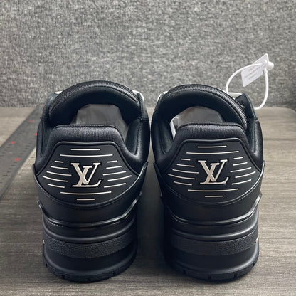 LV Trainer Black