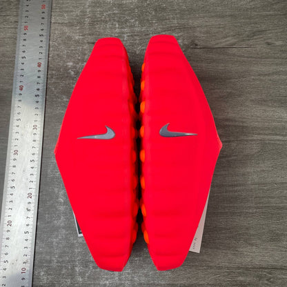 Nike Mind Red