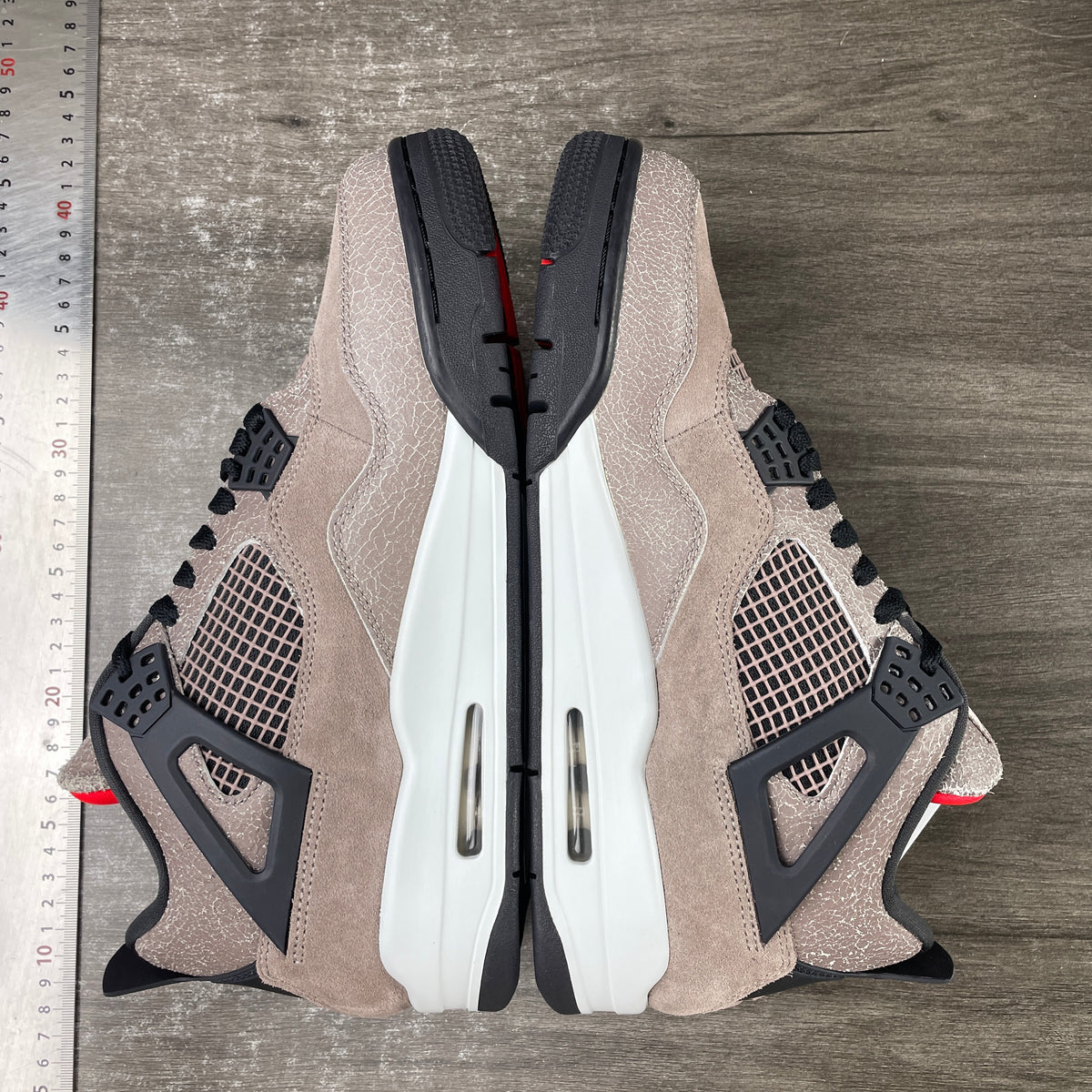 AJ4 Taupe Haze