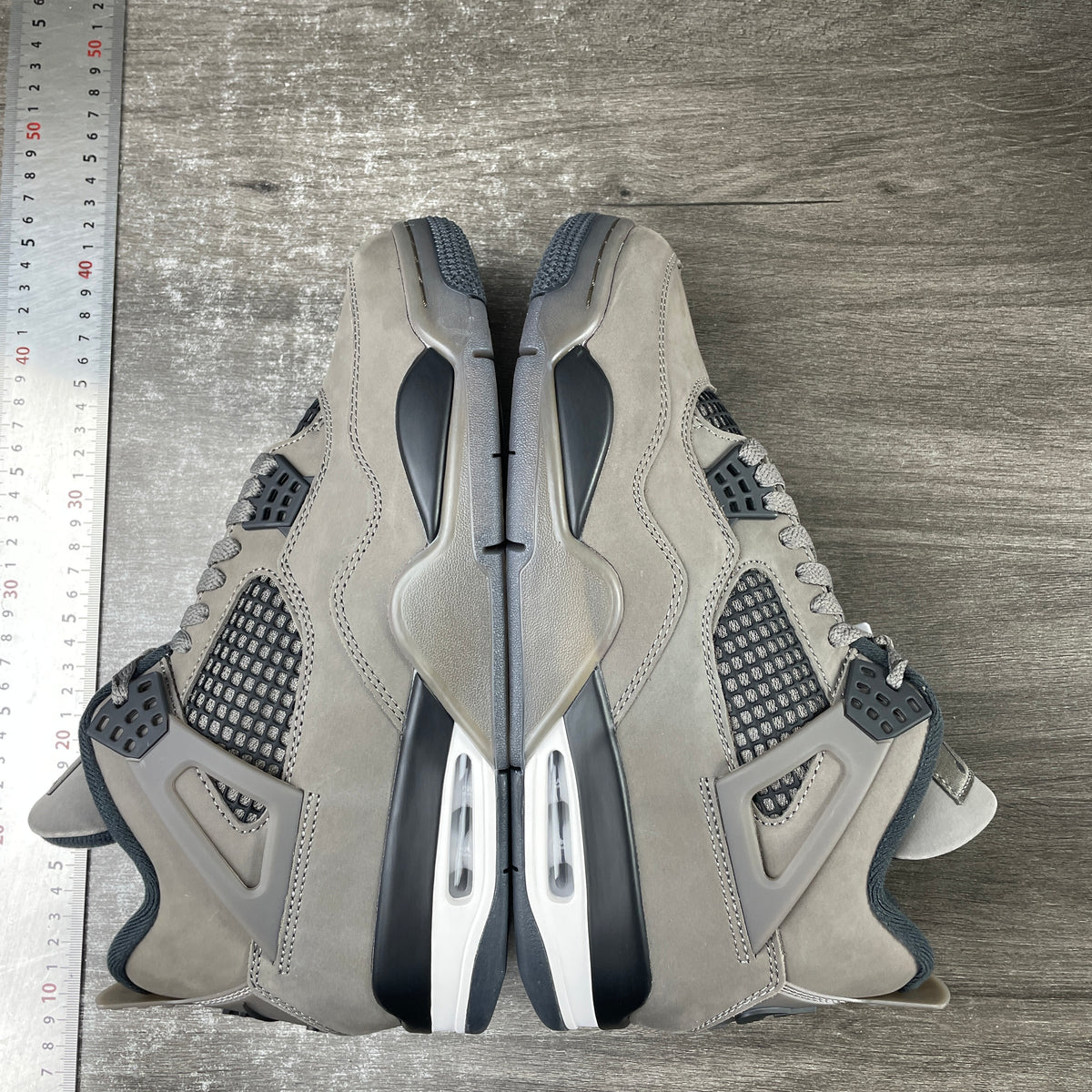 AJ4 Cave Stone