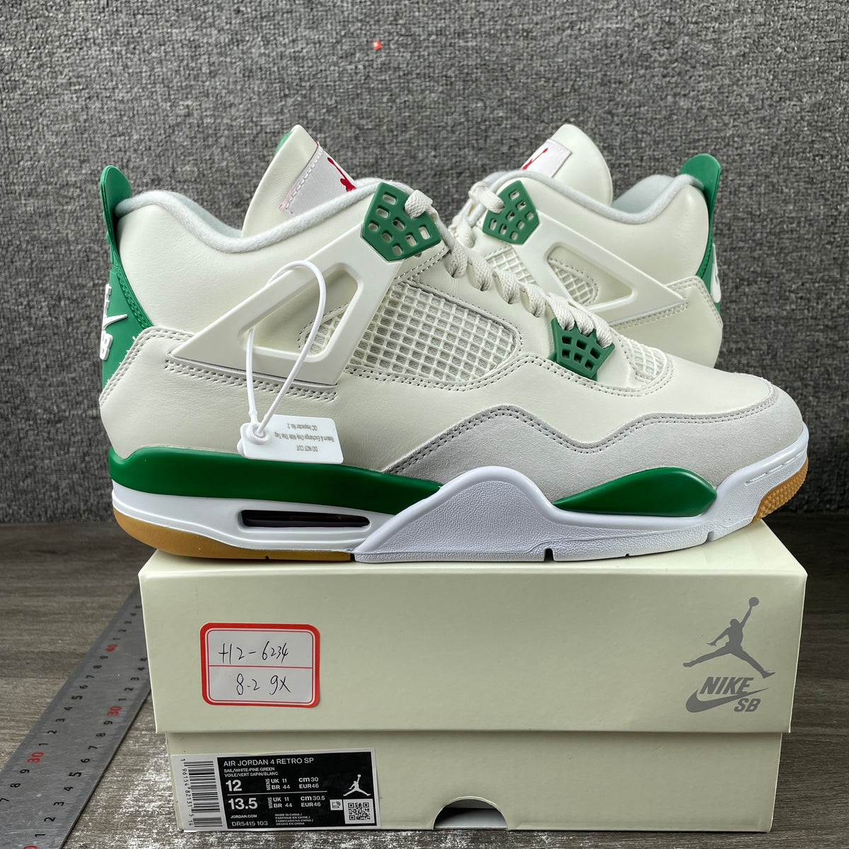 AJ4 SB Pine Green